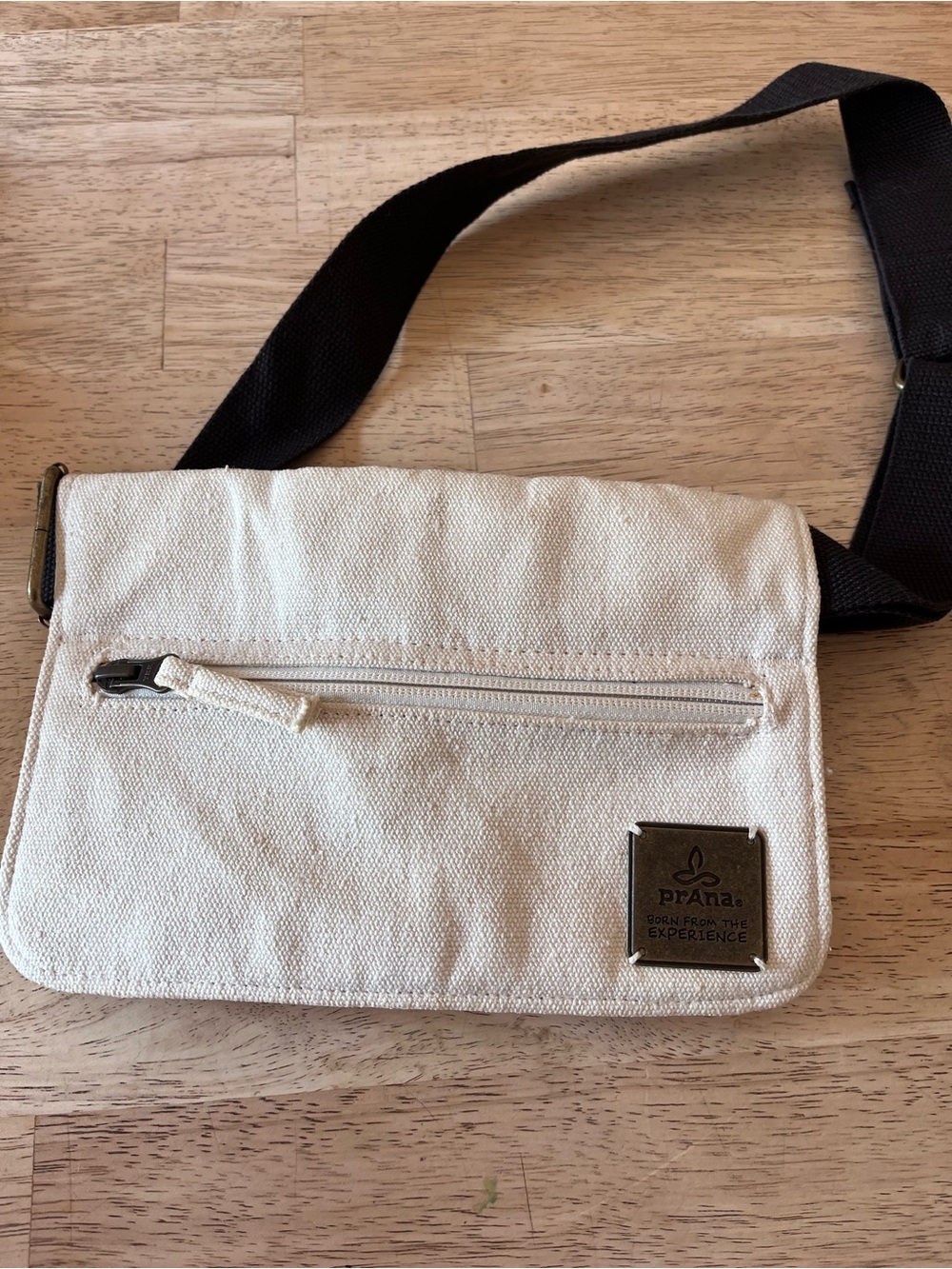 Prana Canvas Crossbody Bag in Off-White with Adjustable Black Strap - Picture 2 of 6